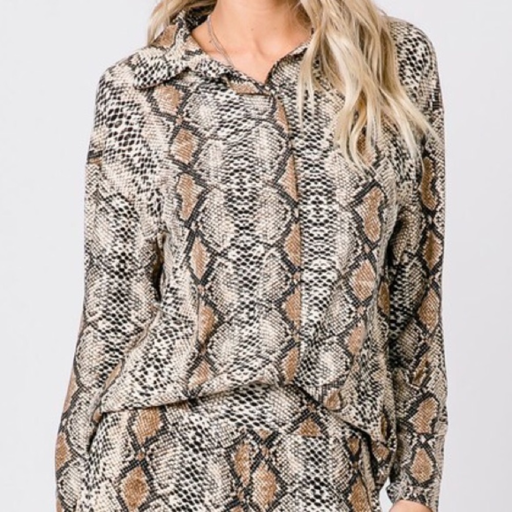 Snake Print Blouse - Picture 2 of 5